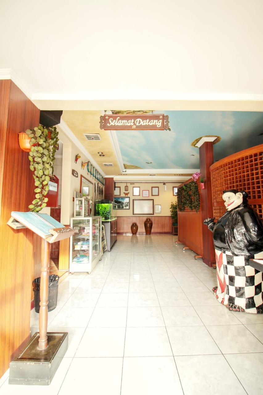Vaccinated Staff - Oyo 352 Homestay Sabang Bandung Exterior foto
