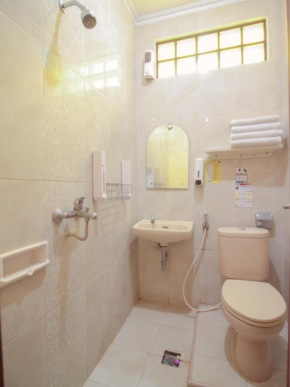 Vaccinated Staff - Oyo 352 Homestay Sabang Bandung Exterior foto